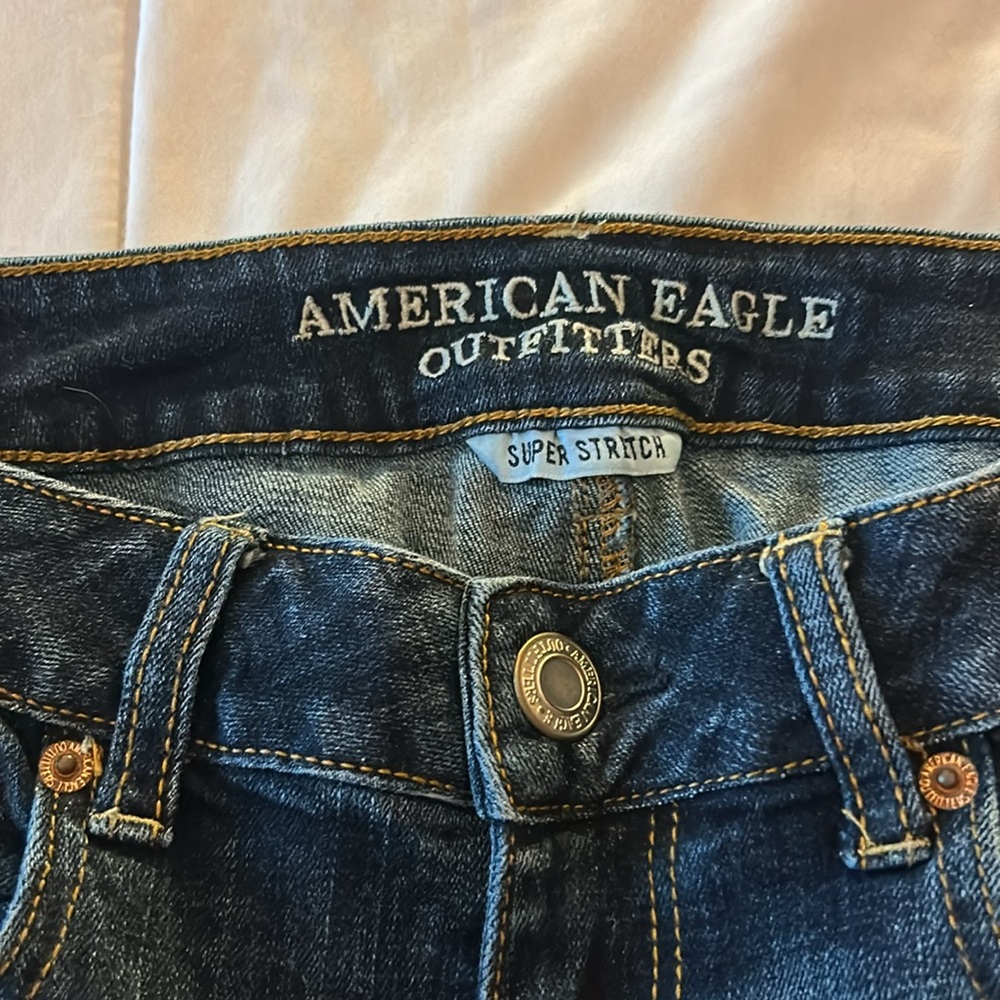 Super Stretch Midi Jean Shorts - Picture 2 of 6